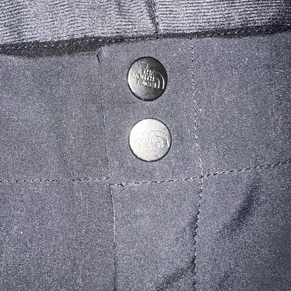 North Face Black Women’s Ski Pants - Picture 9 of 9